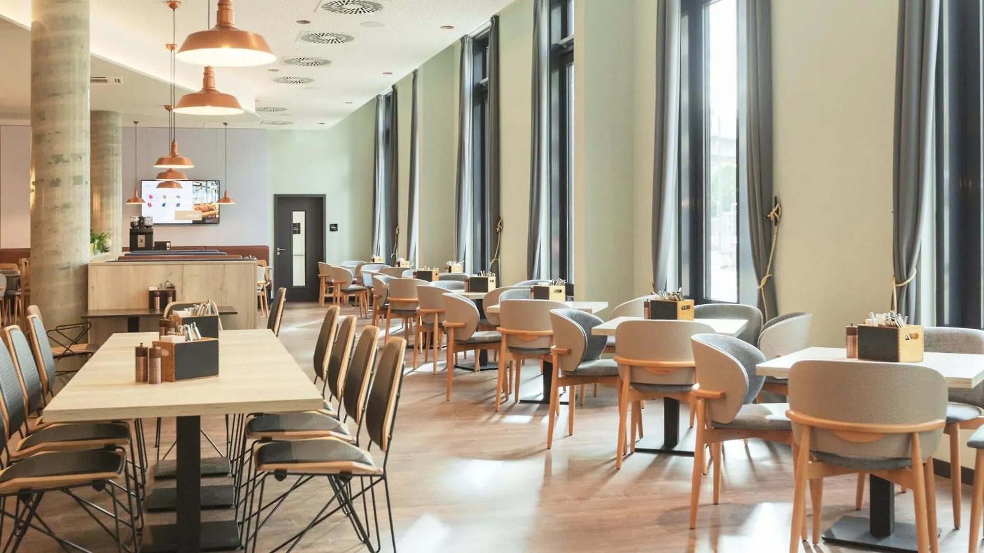 Holiday Inn - The Niu, Yen Hamburg City By Ihg Hotel