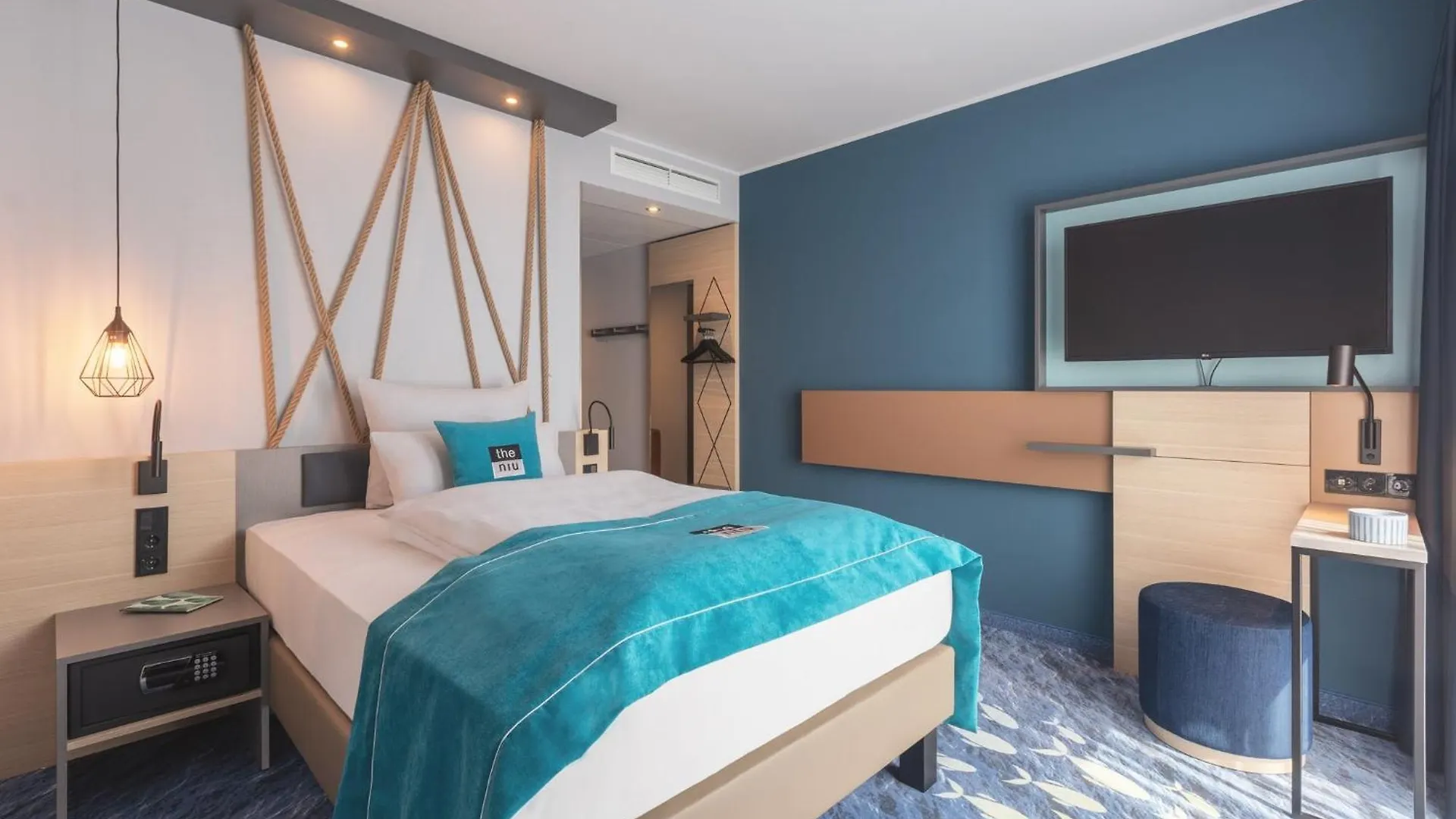 Holiday Inn - The Niu, Yen Hamburg City By Ihg