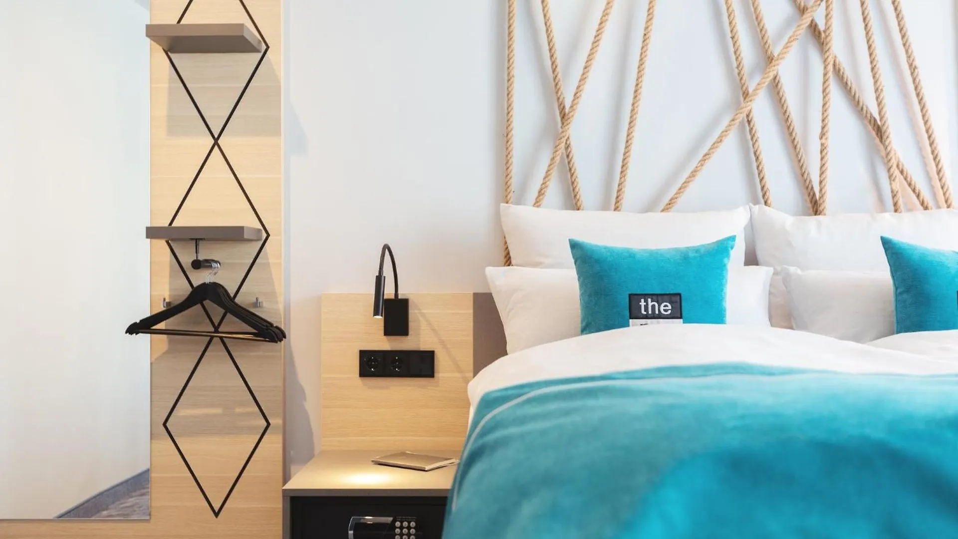 Holiday Inn - The Niu, Yen Hamburg City By Ihg Hotel