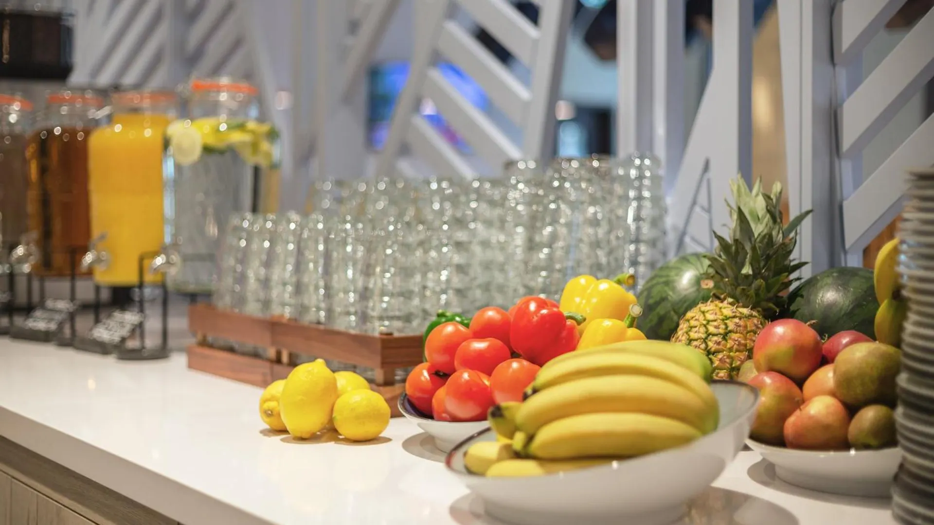 Holiday Inn - The Niu, Yen Hamburg City By Ihg Germany