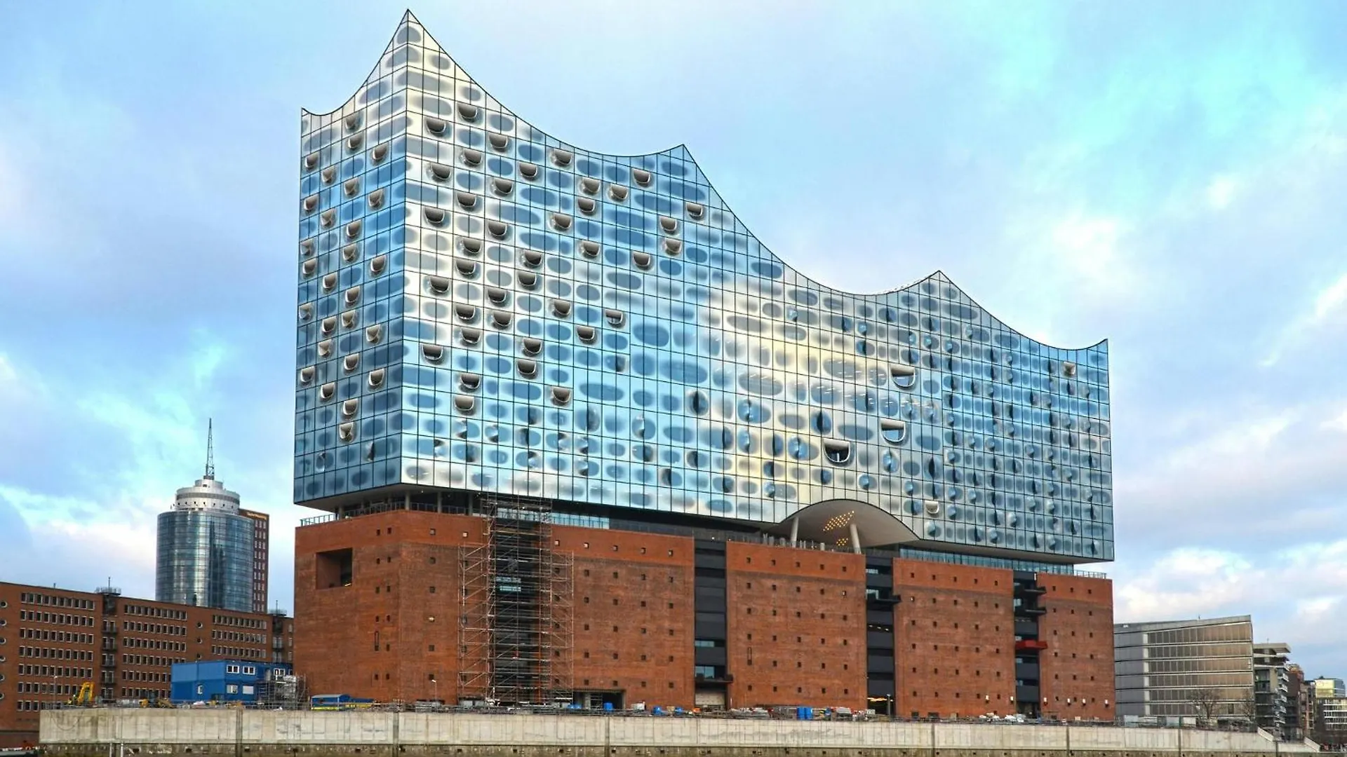 Holiday Inn - The Niu, Yen Hamburg City By Ihg