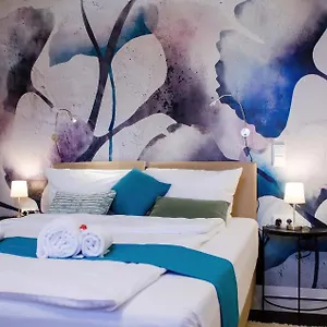 https://urban-escapes-studio-2.getmunichhotels.com