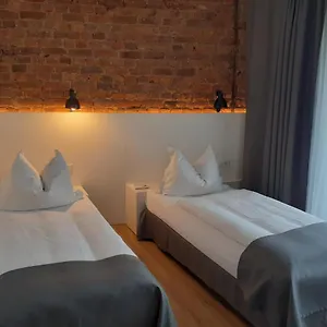 Otel Lindenhof ***
