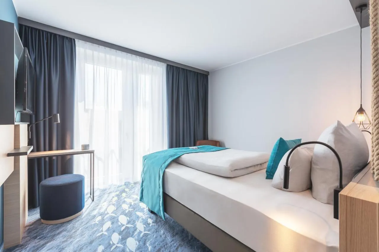 Holiday Inn - The Niu, Yen Hamburg City By Ihg 3*,